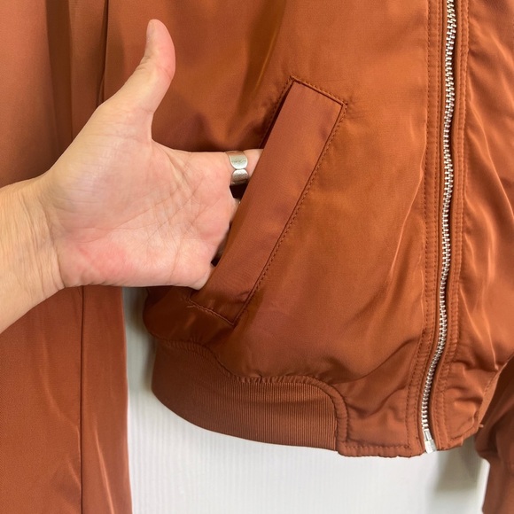 H&M - Orange Shiny Zipper Closure With Pockets Long Sleeve Bomber Jacket XS - Picture 4 of 9